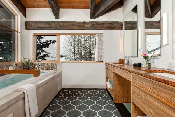 Abode at Elkhorn Estate, great for groups, views of Bald Mountain