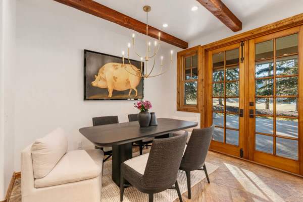 Abode at Bigwood Golf, prime location, hot tub, Sun Valley