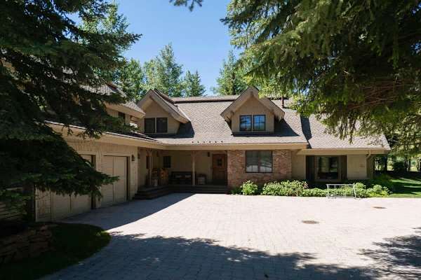 Abode at Bigwood Golf, prime location, hot tub, Sun Valley