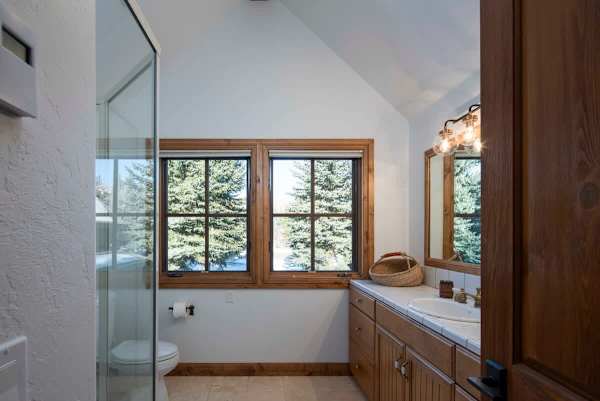 Abode at Bigwood Golf, prime location, hot tub, Sun Valley