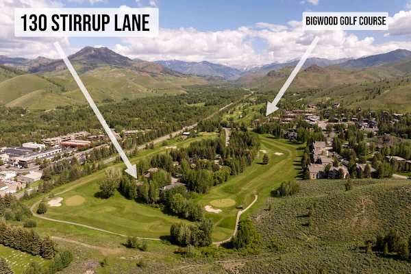 Abode at Bigwood Golf, prime location, hot tub, Sun Valley