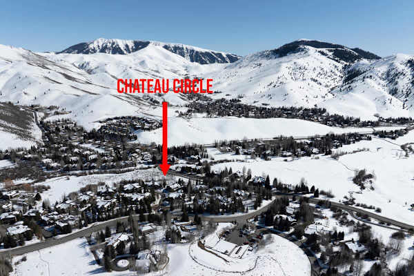Abode at Cascade Lodge, hot tub, fireplace, close to Sun Valley