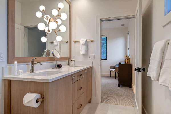 Abode at Warm Springs on The River, Ketchum, private hot tub