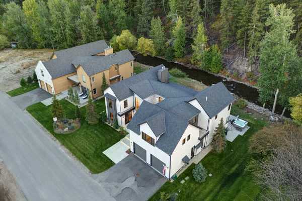 Abode at Warm Springs on The River, Ketchum, private hot tub