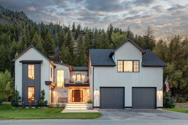 Abode at Warm Springs on The River, Ketchum, private hot tub