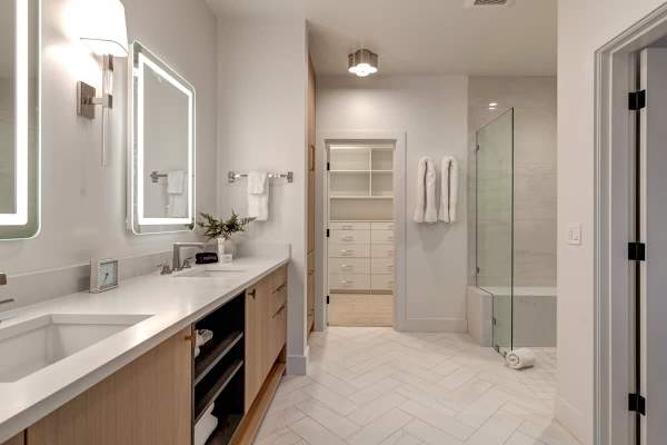 Abode at Warm Springs on The River, Ketchum, private hot tub