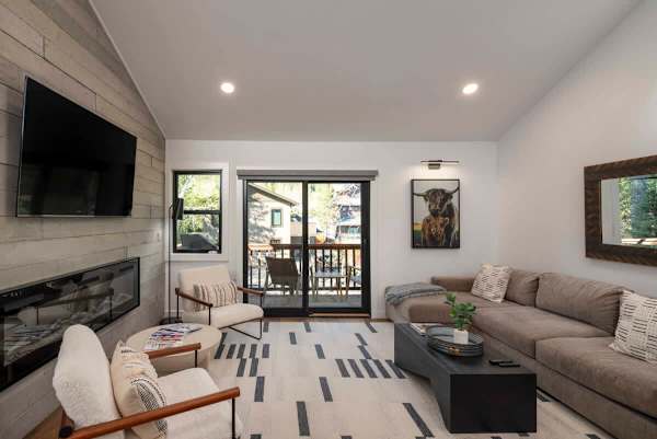 Abode at Sunnyside, modern mountain chic, walk to downtown Ketchum