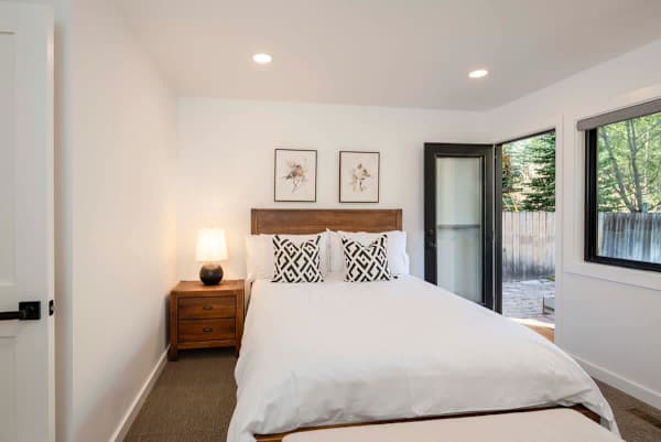 Abode at Sunnyside, modern mountain chic, walk to downtown Ketchum