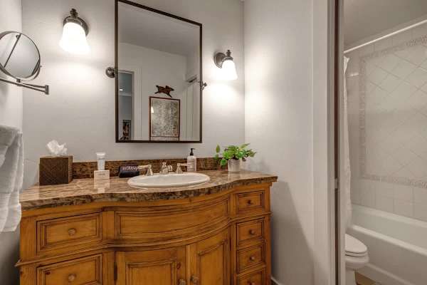 Abode at West Ketchum Farmhouse, downtown access