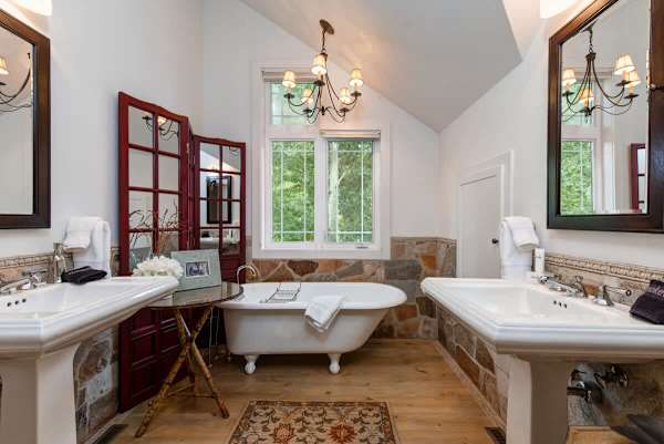 Abode at West Ketchum Farmhouse, downtown access