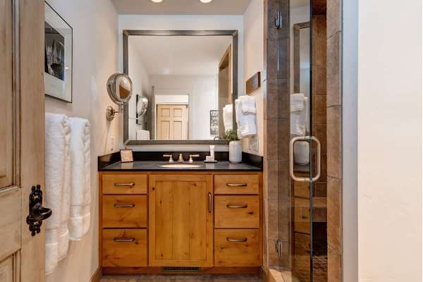 Abode at West Ketchum Farmhouse, downtown access