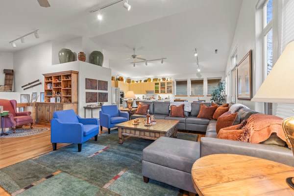 Abode at Sawtooth, chef's kitchen, sleeps 10, near ski resort