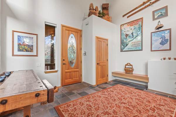 Abode at Sawtooth, chef's kitchen, sleeps 10, near ski resort