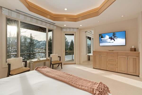 Abode at Fairway Estate, stunning private estate, near Sun Valley