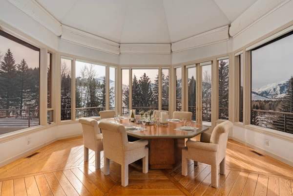 Abode at Fairway Estate, stunning private estate, near Sun Valley