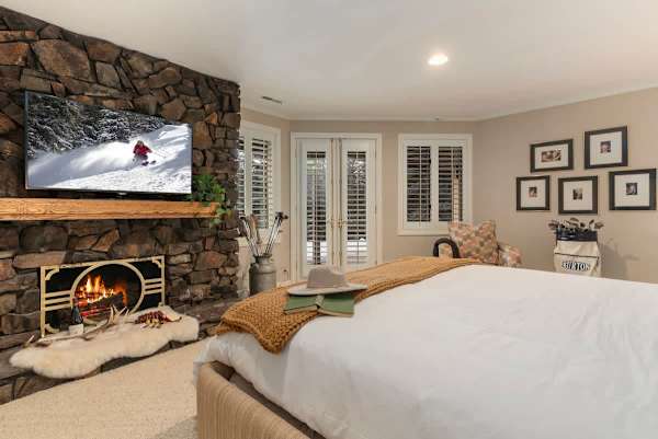 Abode at Fairway Estate, stunning private estate, near Sun Valley