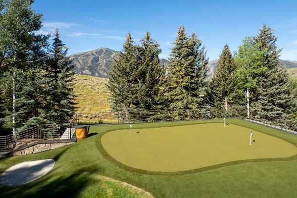 Abode at Fairway Estate, stunning private estate, near Sun Valley
