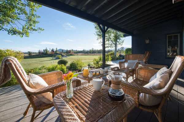 Abode at Open Meadows, luxury estate, sleeps 23, private pond