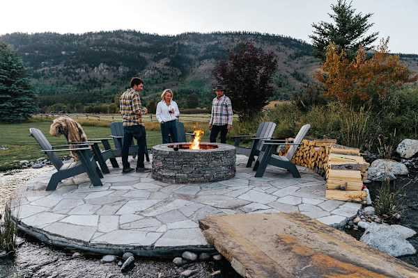 Abode at Open Meadows, luxury estate, sleeps 23, private pond