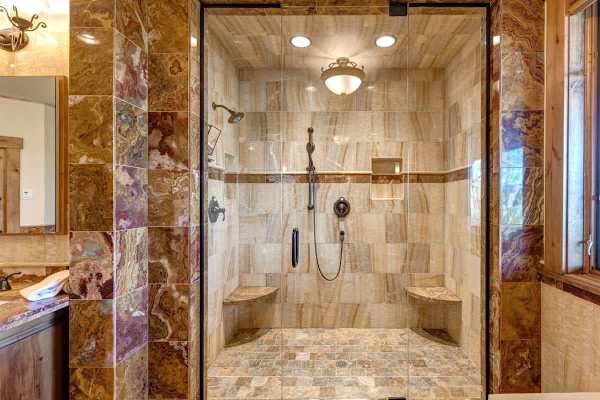 Abode at Open Meadows, luxury estate, sleeps 23, private pond