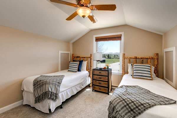 Abode at Open Meadows, luxury estate, sleeps 23, private pond