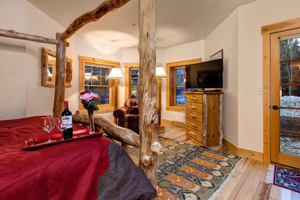Abode on Obsidian, walk to lift, best value in Teton Village