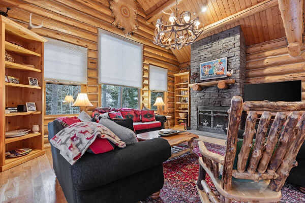 Abode on Obsidian, walk to lift, best value in Teton Village