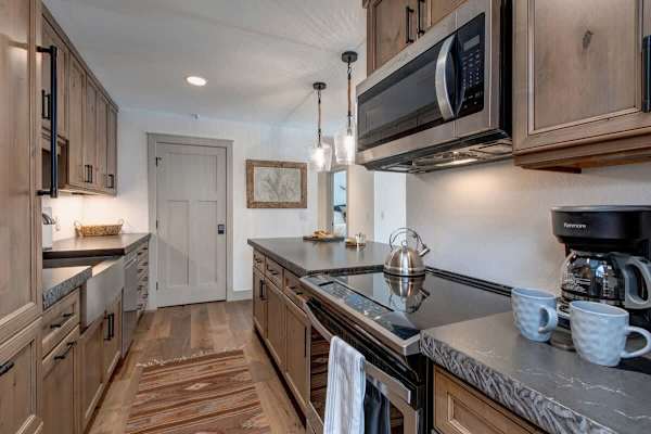 Abode at Teewinot, Sundance Club, Teton Village, walk to lift