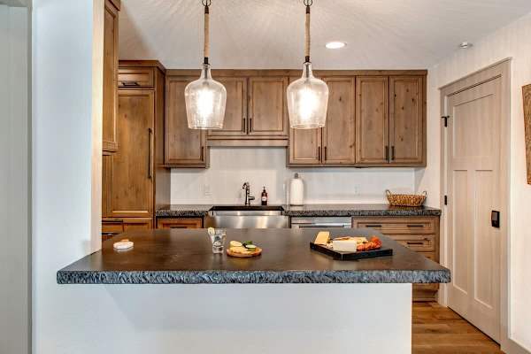 Abode at Teewinot, Sundance Club, Teton Village, walk to lift