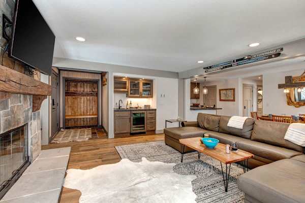 Abode at Teewinot, Sundance Club, Teton Village, walk to lift