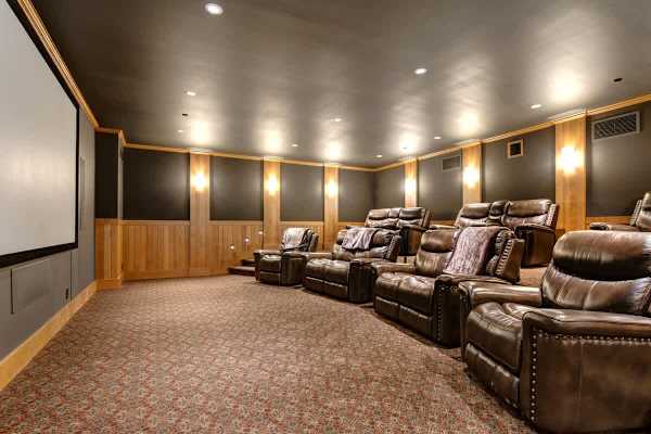 Abode at Heartwood Lodge, ski-in/out, 1 mile to National Park