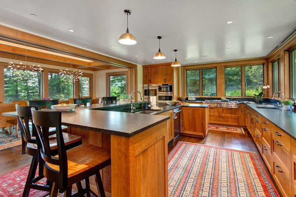 Abode at Heartwood Lodge, ski-in/out, 1 mile to National Park