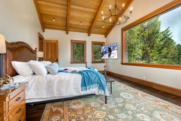 Abode at Heartwood Lodge, ski-in/out, 1 mile to National Park