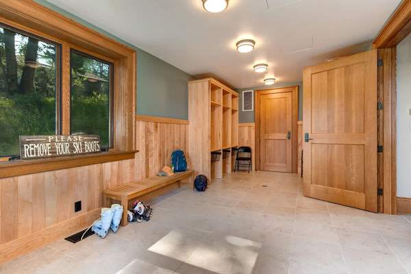 Abode at Heartwood Lodge, ski-in/out, 1 mile to National Park
