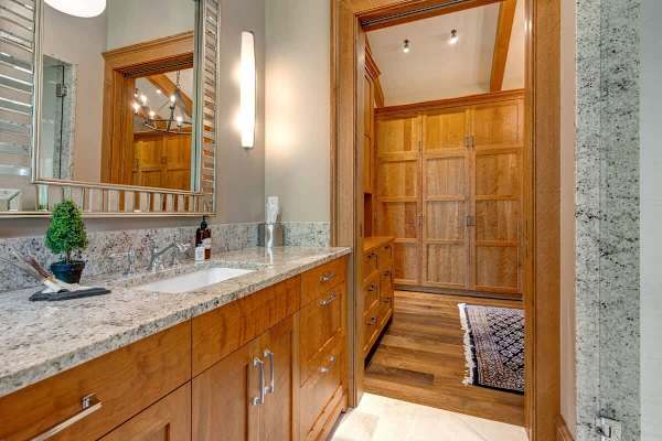 Abode at Heartwood Lodge, ski-in/out, 1 mile to National Park