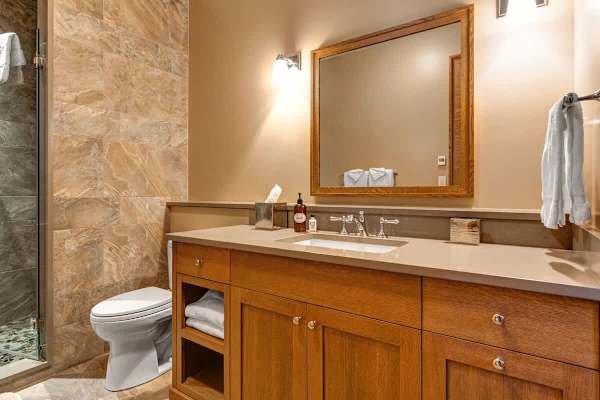 Abode at Heartwood Lodge, ski-in/out, 1 mile to National Park