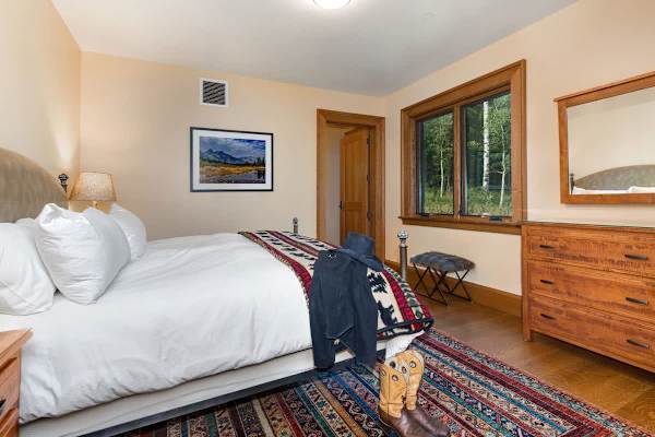 Abode at Heartwood Lodge, ski-in/out, 1 mile to National Park
