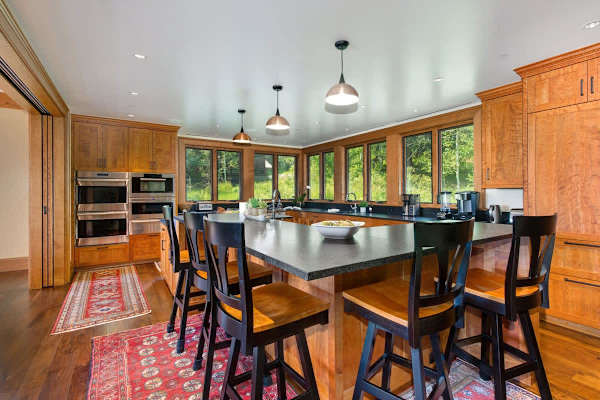 Abode at Heartwood Lodge, ski-in/out, 1 mile to National Park