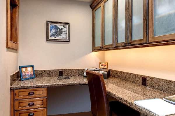 Abode at Teton Manor, stunning Teton views, private hot tub