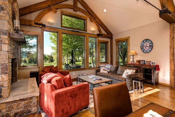 Abode at Teton Manor, stunning Teton views, private hot tub