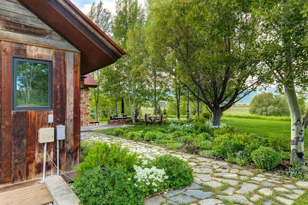Abode at Teton Manor, stunning Teton views, private hot tub