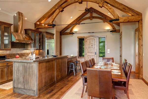Abode at Teton Manor, stunning Teton views, private hot tub