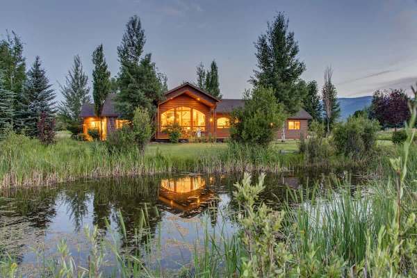 Abode at Sweetwater, Teton views, outdoor living, private pond