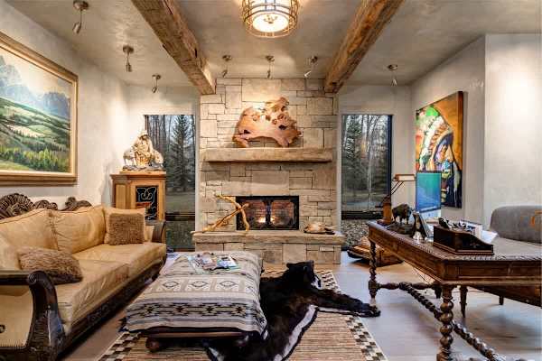 Abode at Three Bears, stunning wilderness estate, private hot tub