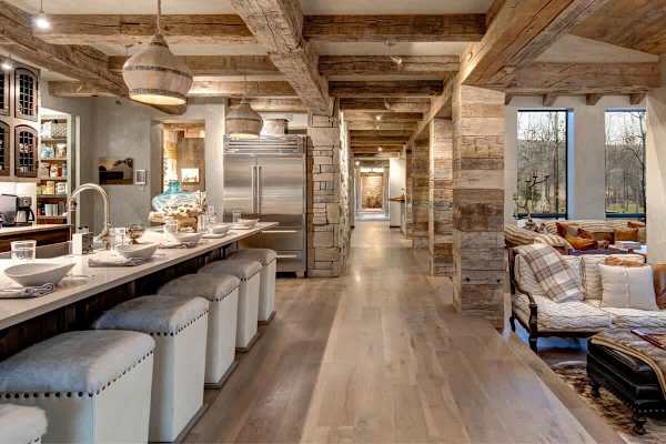 Abode at Three Bears, stunning wilderness estate, private hot tub