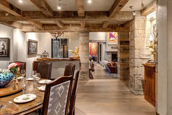 Abode at Three Bears, stunning wilderness estate, private hot tub