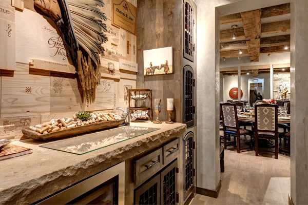 Abode at Three Bears, stunning wilderness estate, private hot tub