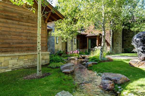 Abode at Three Bears, stunning wilderness estate, private hot tub