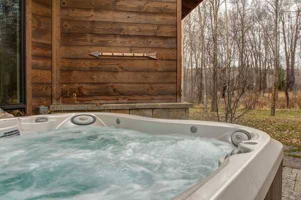 Abode at Three Bears, stunning wilderness estate, private hot tub