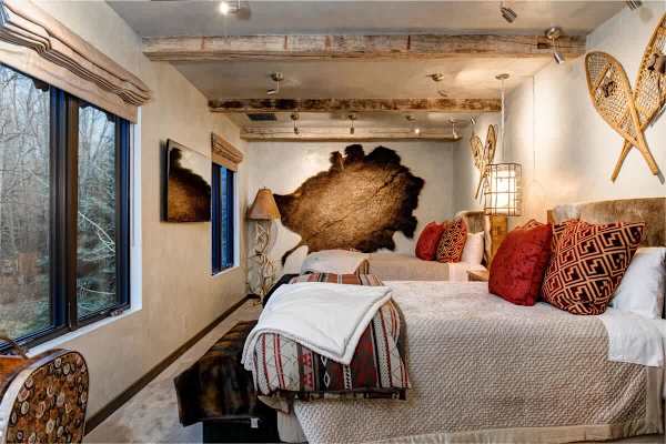 Abode at Three Bears, stunning wilderness estate, private hot tub